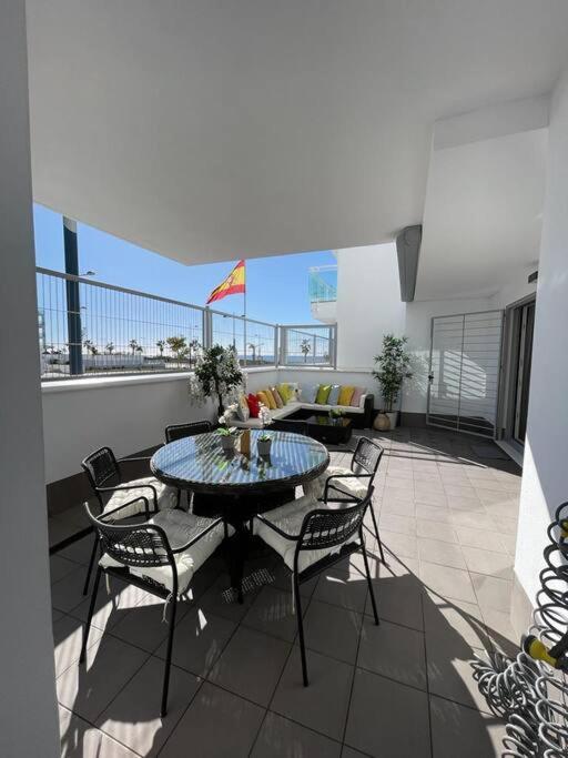 Apartamento Duna Beach Primera Linea De Playa Torrox Luaran gambar