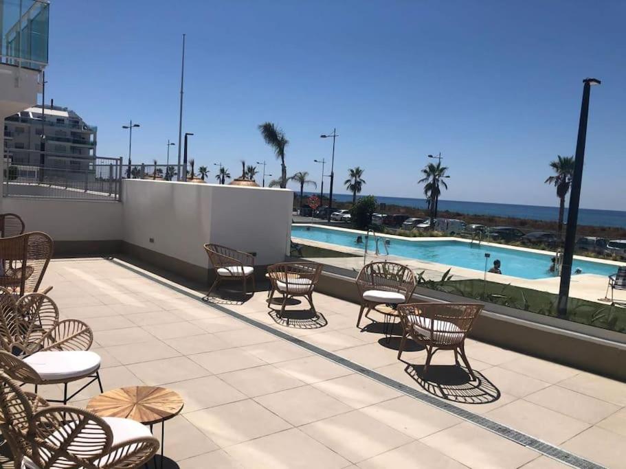 Apartamento Duna Beach Primera Linea De Playa Torrox Luaran gambar